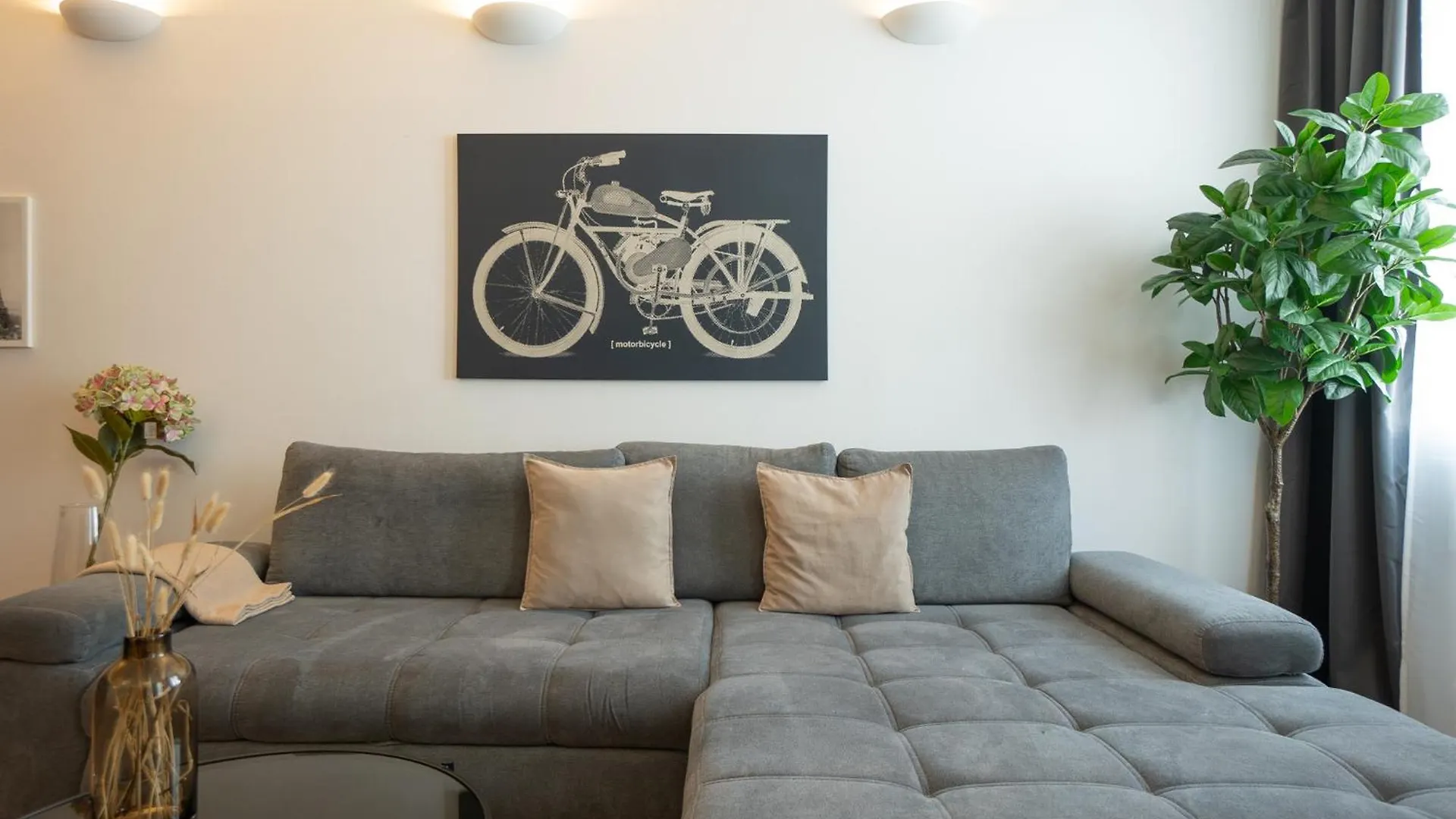 Charming Apartment With Balcony, Close To Stephansdom Cathedral Vienna