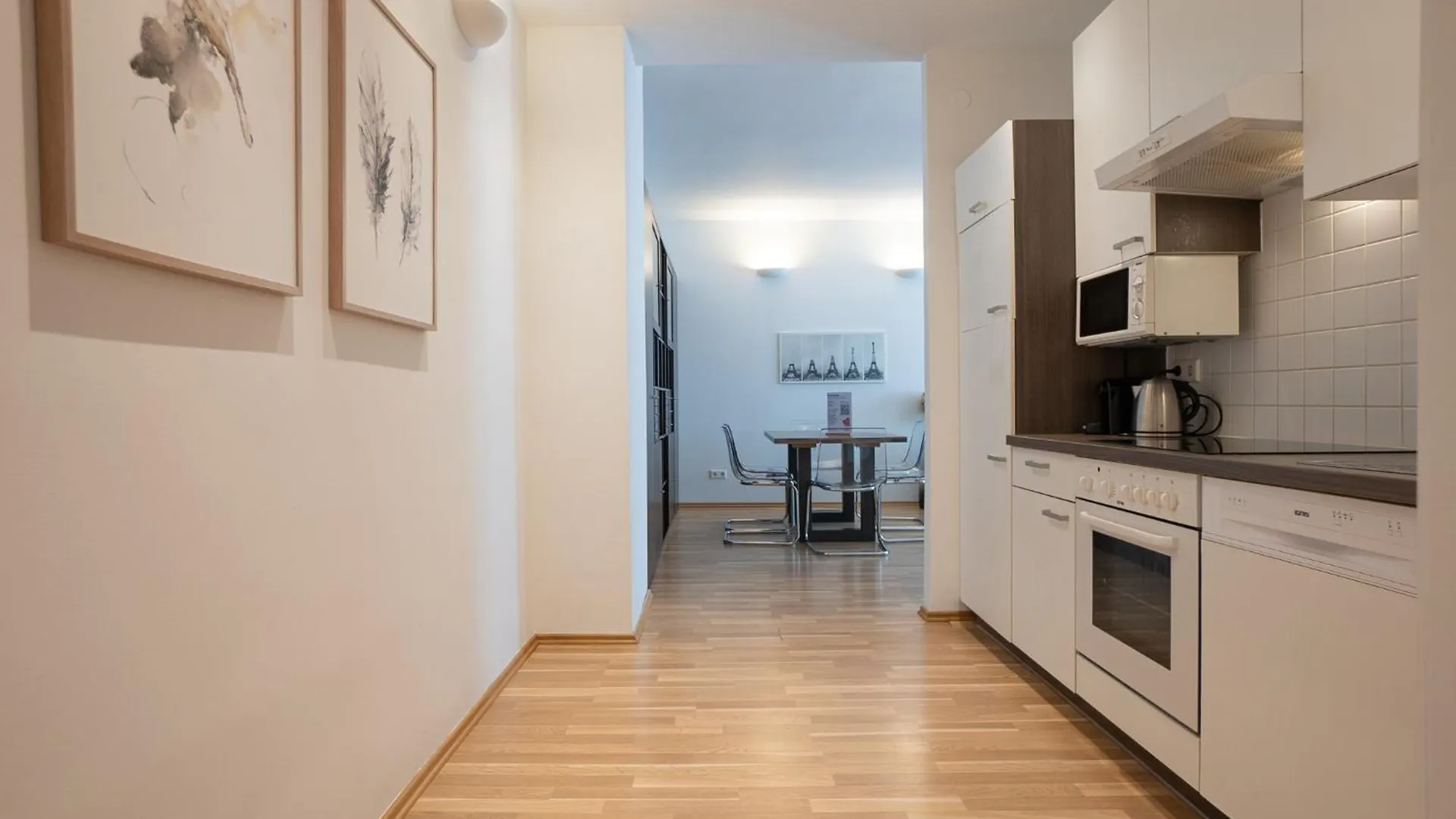 Charming Apartment With Balcony, Close To Stephansdom Cathedral Vienna