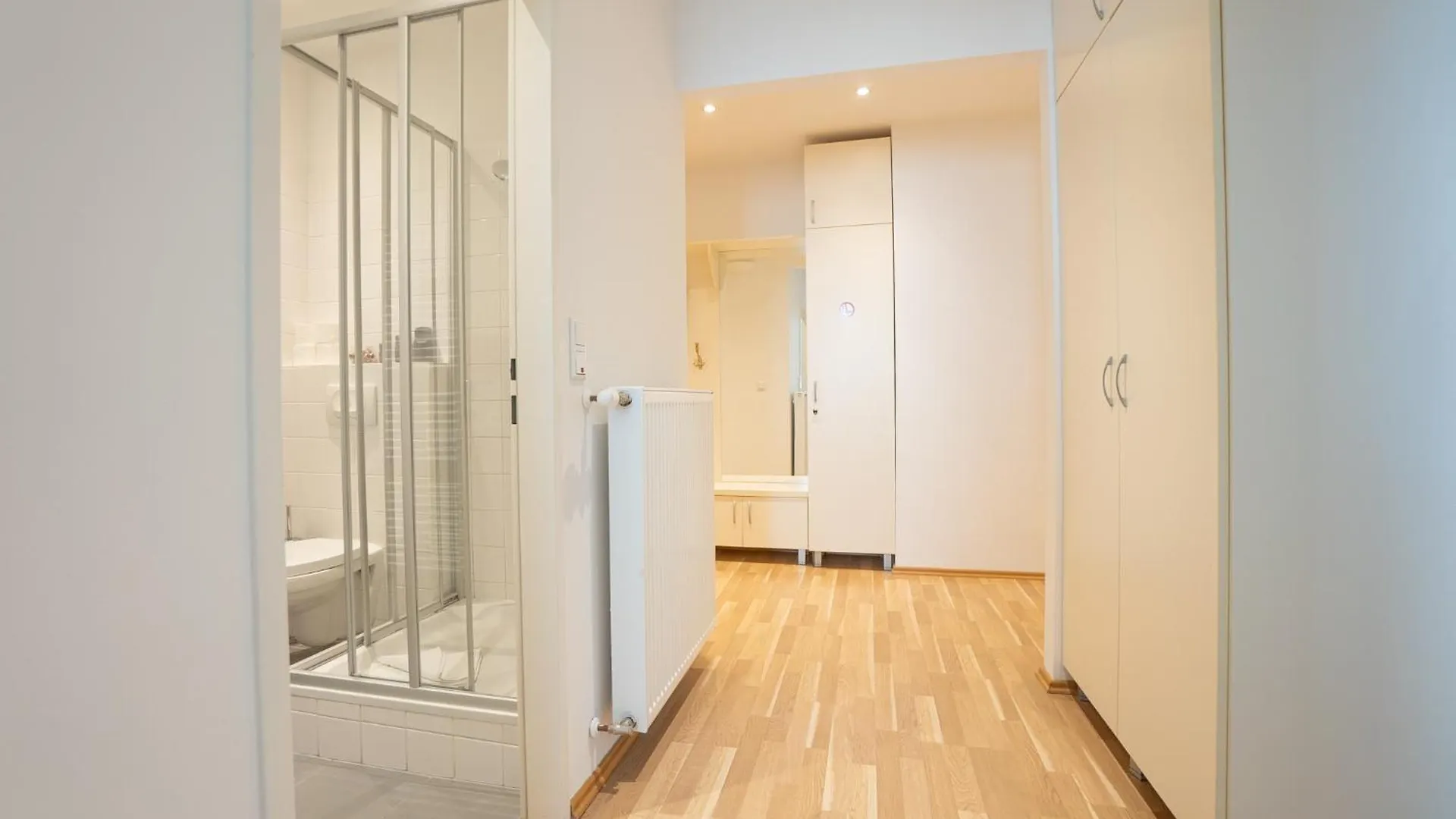 Charming Apartment With Balcony, Close To Stephansdom Cathedral Vienna Austria