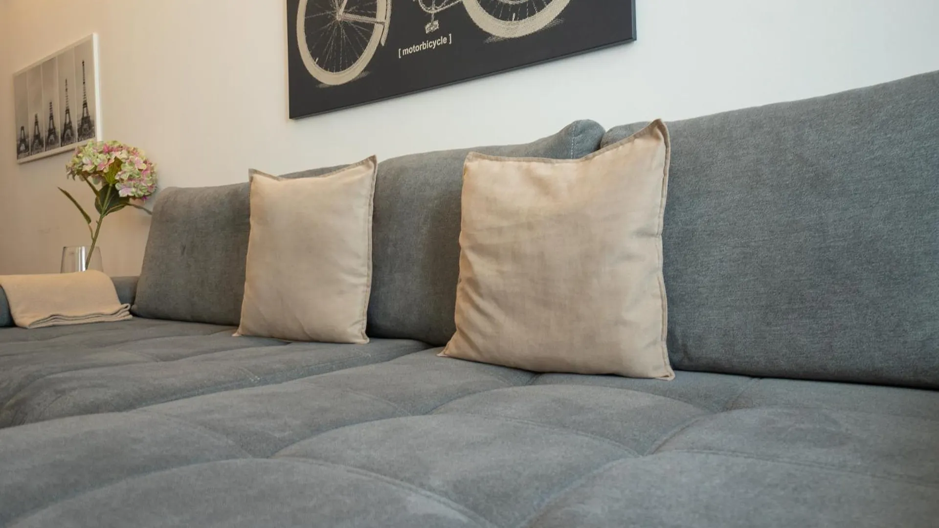 Charming Apartment With Balcony, Close To Stephansdom Cathedral Vienna Austria