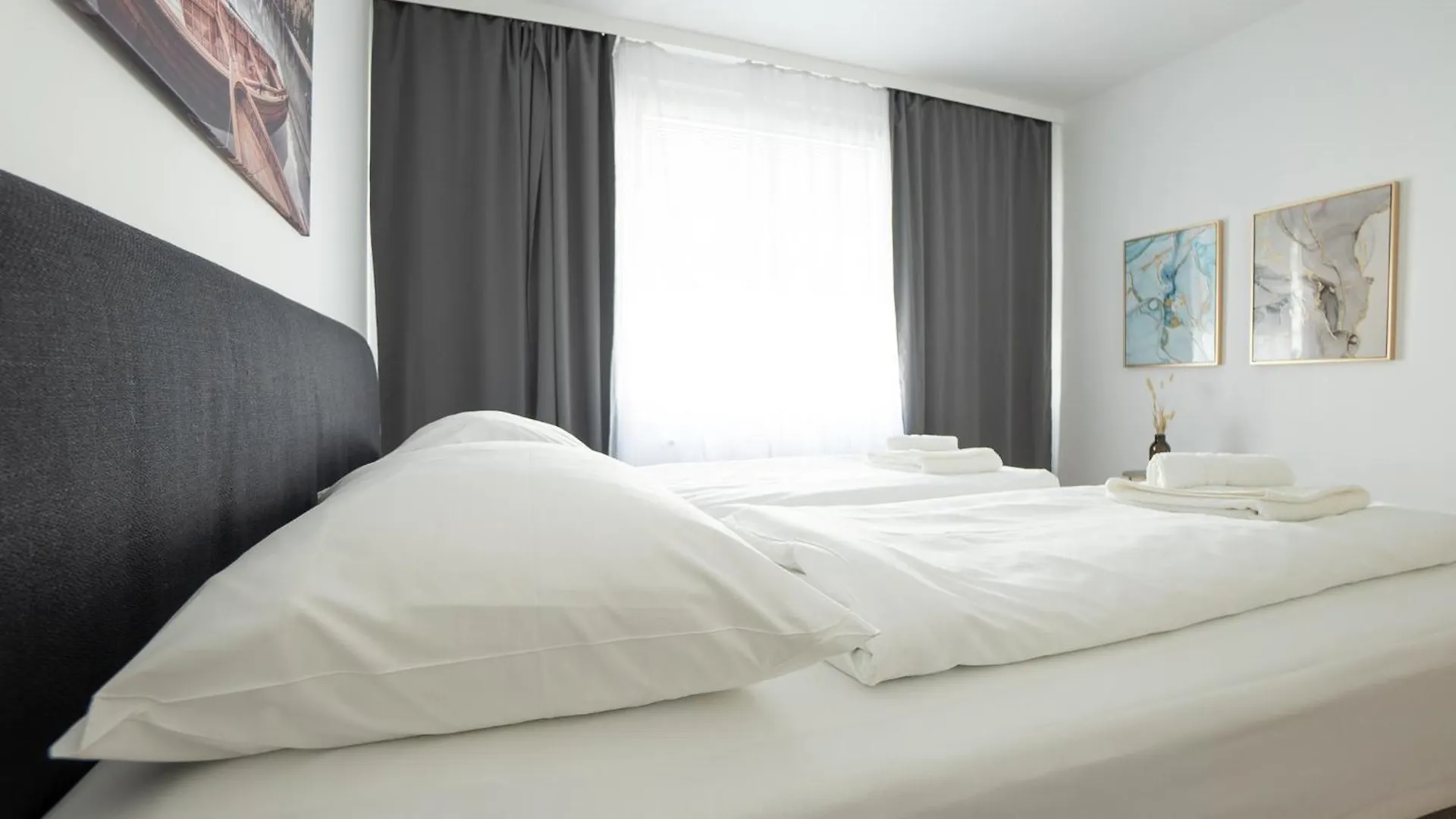 Charming Apartment With Balcony, Close To Stephansdom Cathedral Vídeň 0*,