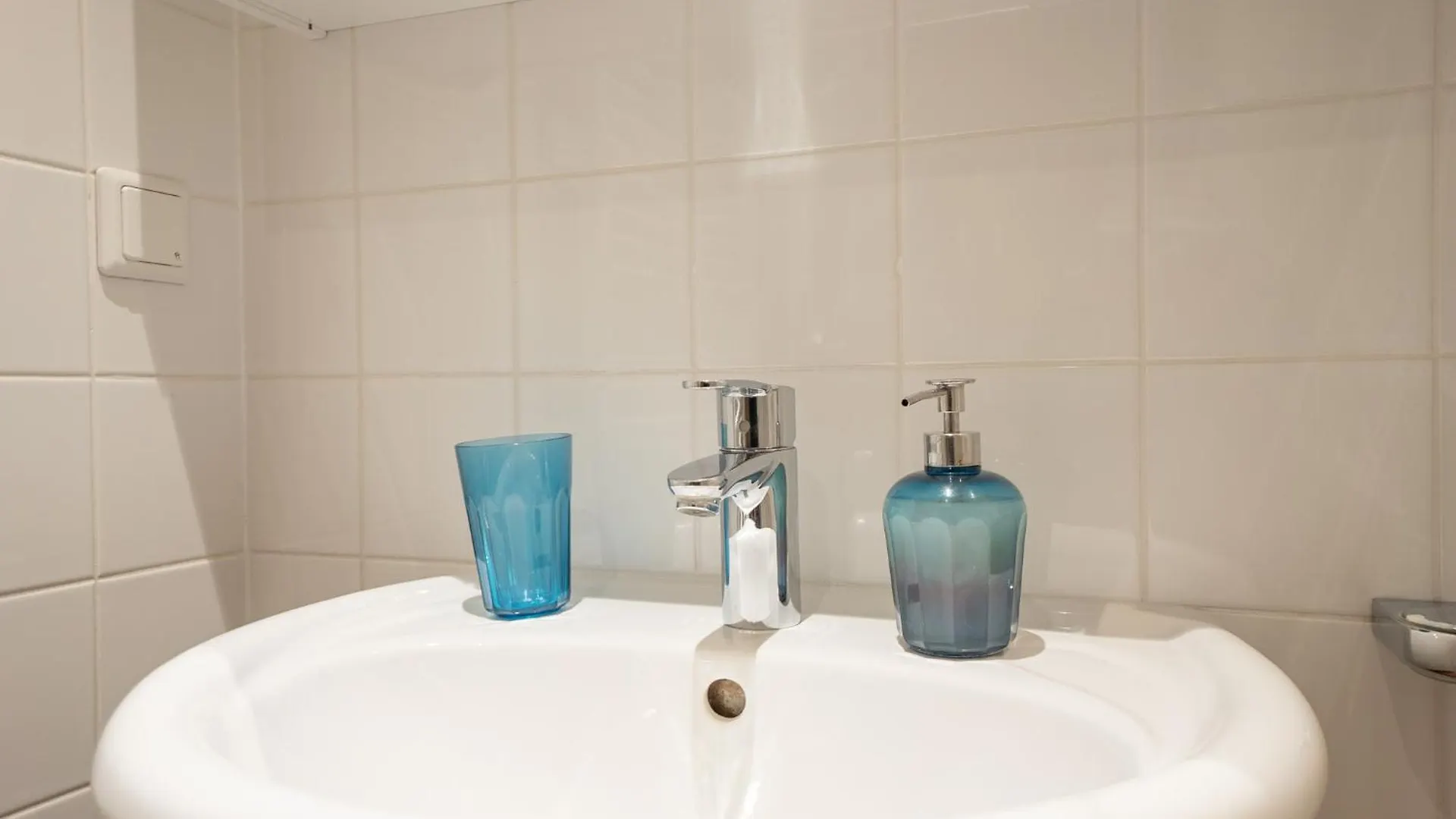 Charming Apartment With Balcony, Close To Stephansdom Cathedral Vídeň